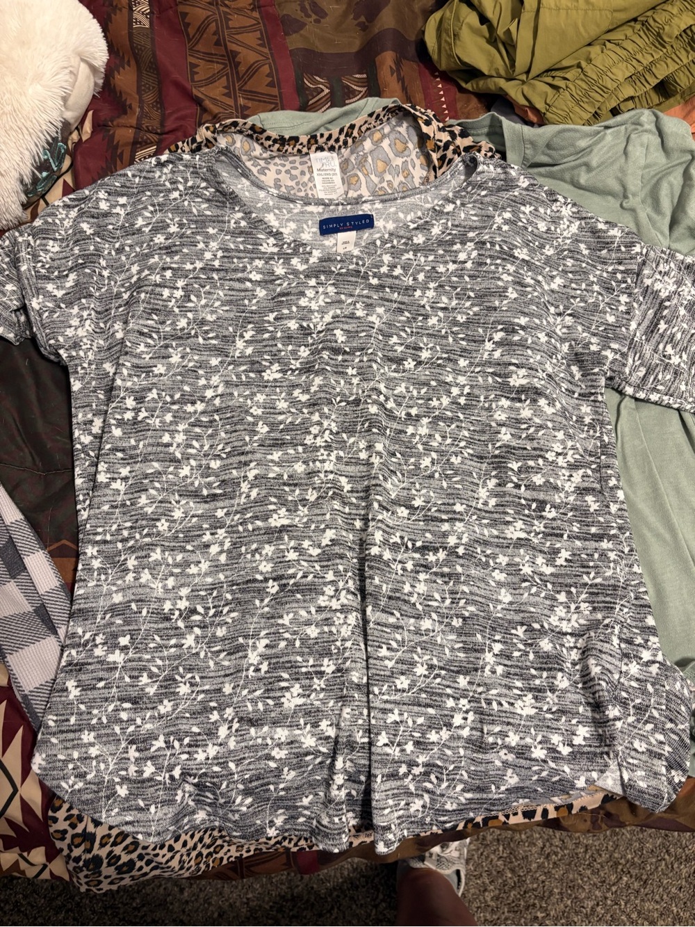 Women’s clothing bundle L and XL